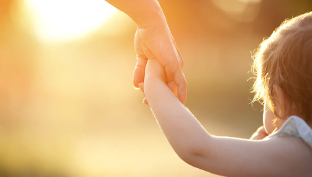 GÜVENLİ BAĞLANMA NEDİR?