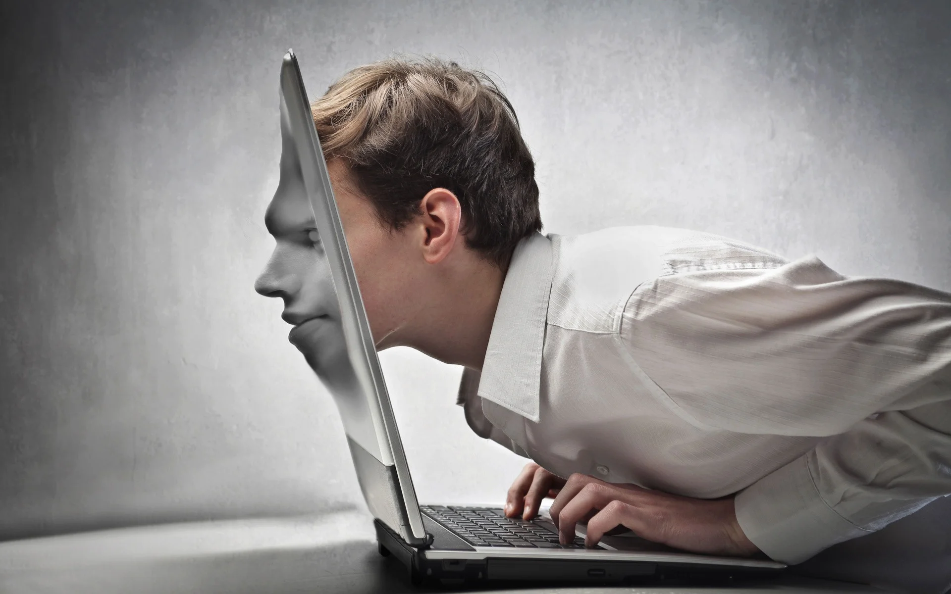    İNTERNET BAĞIMLILIĞI